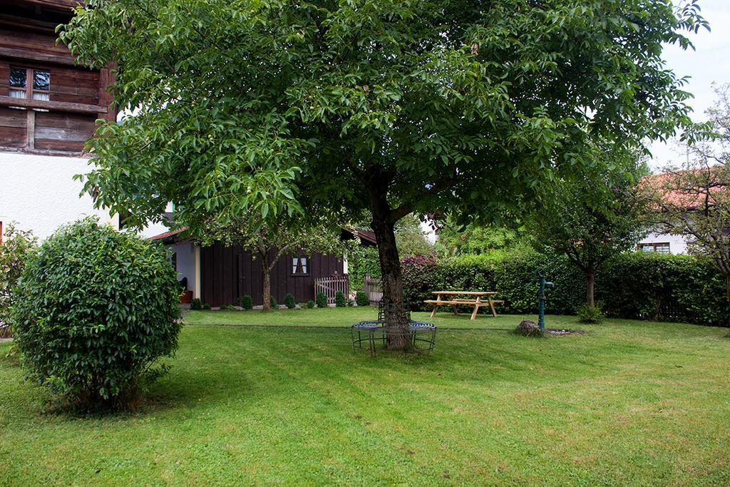 Апартаменты Haus Am Salinenweg Грассау Экстерьер фото